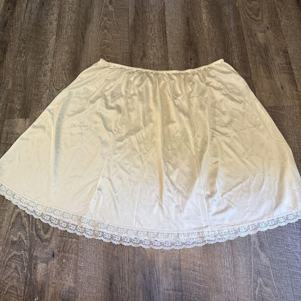 Velrose Satin Skirt Half Slip Plus Size 3XL Ivory Cream Nylon